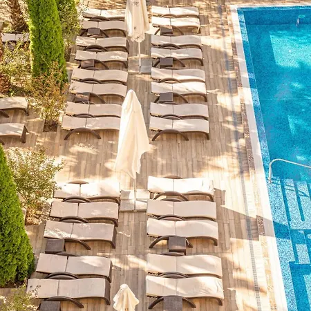 Luxurious - Pool View In Argisht Partez Варна