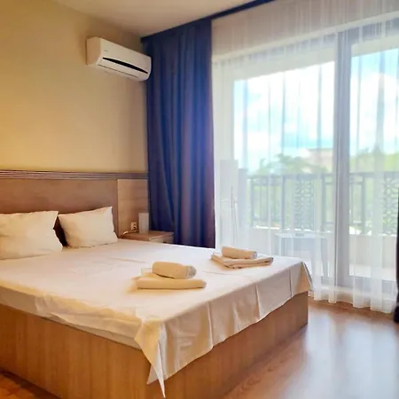 Апартамент Luxurious - Pool View In Argisht Partez *
